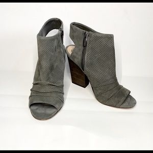 Vince Camuto Kentvi Booties, Size 8